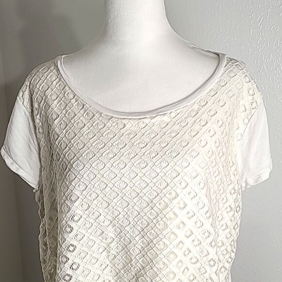 Soho White T-Shirt with Off-White Lace Overlay, Size XL - Picture 2 of 9